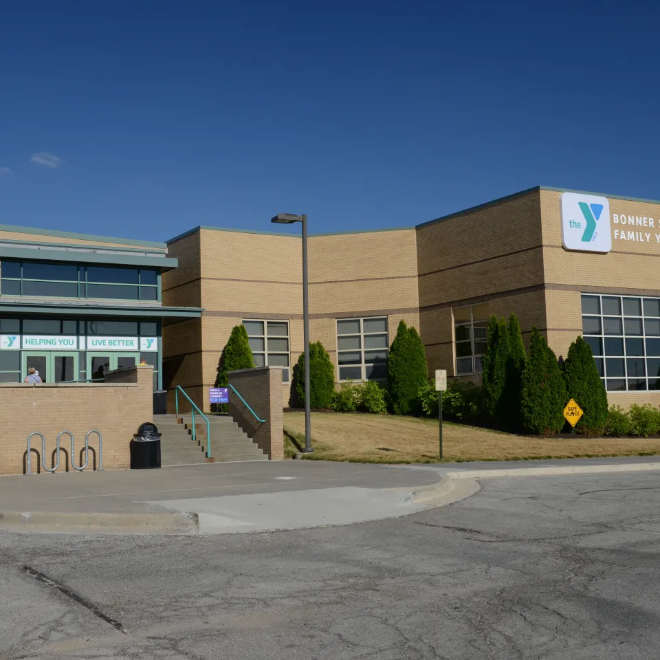 Photo of Bonner Springs Family YMCA Exterior.